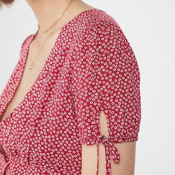 UO Button Down Tie Sleeve Blouse - Picture 3 of 6